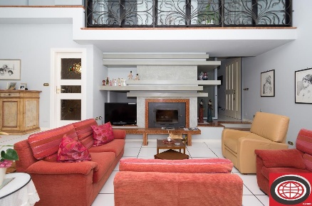 Foto Villa unifamiliare a Cesena di 500 m² con 15 locali in vendita