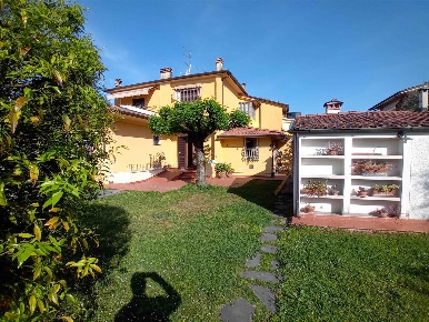 Foto Appartamento a Seravezza Ripa Pozzi Querceta Ponterosso di 115 m²