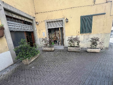 Foto Negozio a Rufina Centro di 79 m² con 3 locali in vendita