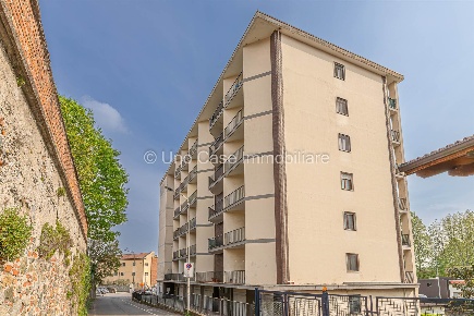 Foto Appartamento in Via Dei Cappuccini 10, Ivrea di 30 m² con 1 locali
