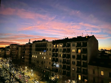 Foto Appartamento in Viale Emilio Caldara 32, Milano di 81 m² con 3 locali