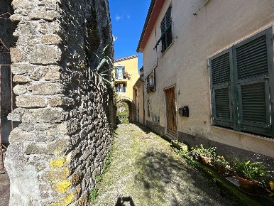 Foto Appartamento a Vezzano Ligure di 83 m² con 4 locali in vendita