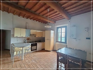 Foto Appartamento a Castagneto Carducci Centro di 90 m² con 3 locali