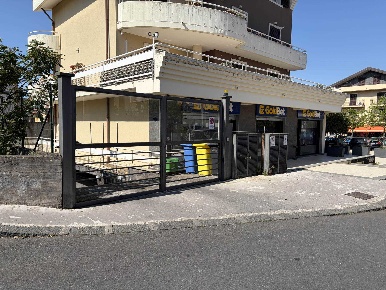 Foto Garage in via san giuseppe  21, Belpasso Centro di 91 m² con 1 locali