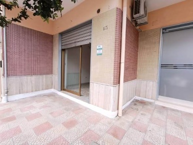 Foto Attività commerciale a Battipaglia Centro di 35 m² con 1 locali