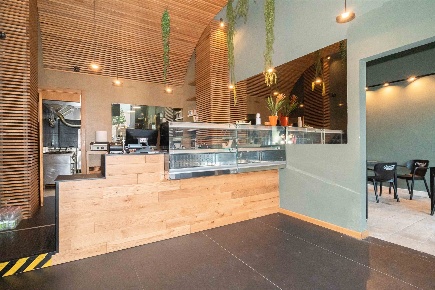Foto Attività commerciale in Via Giacomo Leopardi 78, Catania di 100 m²