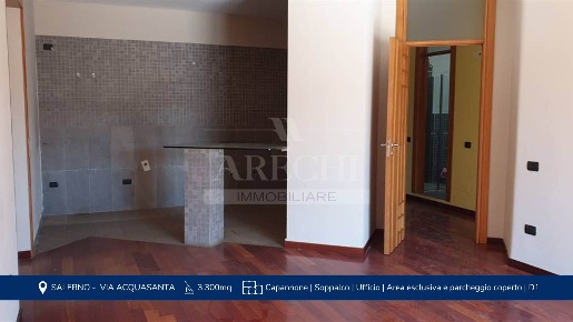 Foto Ufficio a Salerno Zona Industriale - San Leonardo di 980 m² in vendita