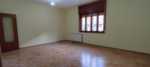 Foto Ufficio in Via Fante Angelo De Sena 77, Nola Centro di 160 m²