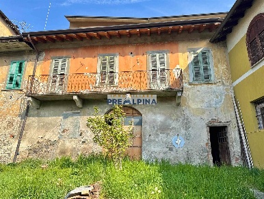 Foto Appartamento in Via A. Manzoni, Gazzaniga Centro di 75 m² con 3 locali