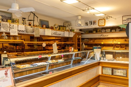 Foto Attività commerciale in Via Giuseppe Garibaldi, Orbetello Talamone