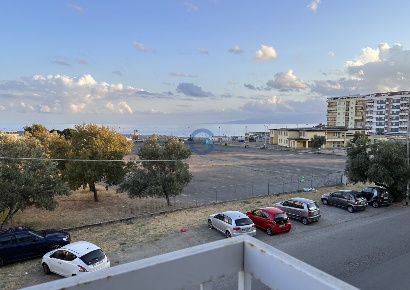 Foto Appartamento a Catanzaro Catanzaro Lido di 130 m² con 5 locali