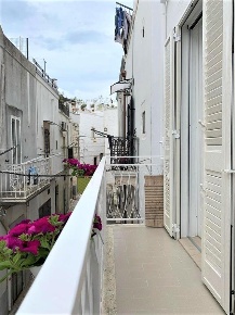 Foto Casa indipendente in Via Roberto Guiscardi, Ostuni di 79 m² in vendita