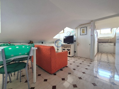 Foto Mansarde in Viale Crotone 113, Catanzaro Catanzaro Lido di 50 m²