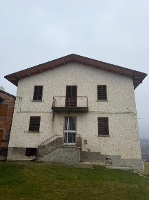 Foto Villa singola a Solignano di 170 m² con 6 locali in vendita