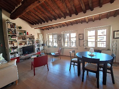 Foto Appartamento in Via Buia 12, Lucca Piazza Napoleone - San Michele