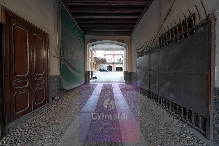 Foto Locale commerciale in Piazza Vittorio Emanuele II 2, Centro di 300 m²