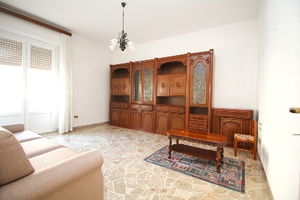 Foto Appartamento in Via Arno 11, Gorla Minore di 90 m² con 3 locali