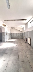 Foto Laboratorio in Via Santa Rita Da Cascia 65, Milano Famagosta di 211 m²