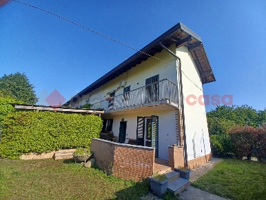 Foto Casa indipendente in Via Verdi 110, Samarate Centro di 120 m²