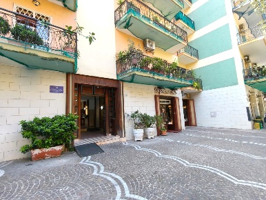 Foto Appartamento in Via ROMA 20, Portici di 115 m² con 4 locali in vendita