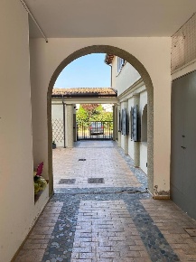 Foto Ufficio in Via Isonzo 3, Forlì San Benedetto di 125 m² con 6 locali