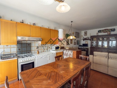 Foto Appartamento a Pomarance Centro di 104 m² con 4 locali in vendita