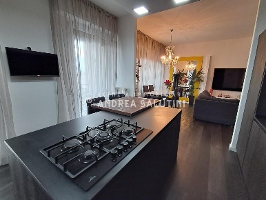 Foto Appartamento a Pontedera Centro di 115 m² con 3 locali in vendita