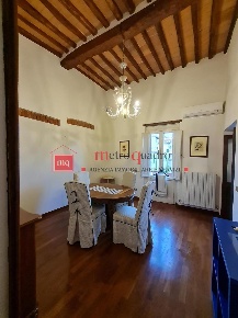 Foto Appartamento a Pisa San Francesco di 120 m² con 5 locali in affitto