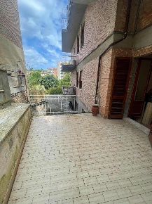 Foto Appartamento a Siena Petriccio - Acquacalda di 84 m² con 4 locali