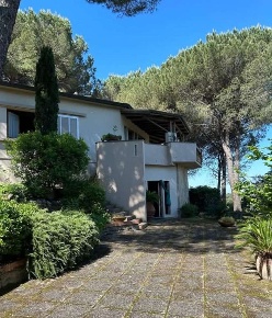 Foto Villa unifamiliare a Chianni Casciana Terme di 110 m² con 5 locali