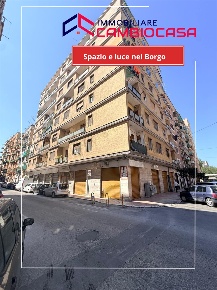 Foto Appartamento in via leonida 70, Taranto Borgo di 113 m² con 4 locali