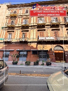 Foto Locale commerciale in CORSO UMBERTO 51, Taranto Borgo di 150 m²