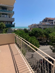 Foto Appartamento in Via Cavour 68, Pescara Lungomare - Strada Parco