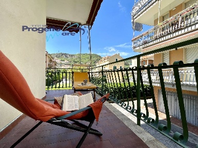 Foto Appartamento in Via Piani, Pietra Ligure Centro di 48 m² con 2 locali