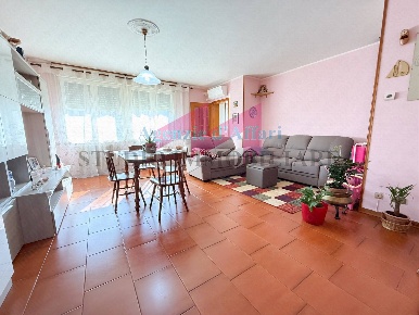 Foto Villa a schiera in Via Dante Alighieri 27, Castelmassa di 120 m²