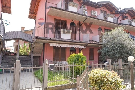 Foto Appartamento in Papa Giovanni XXIII, Verdellino Centro di 87 m²