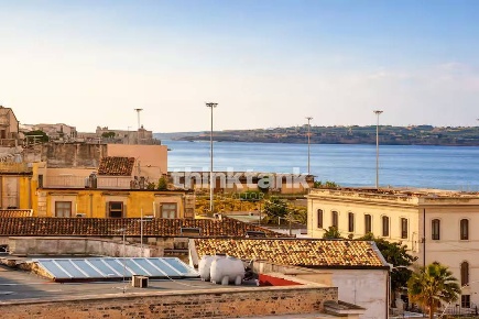 Foto Appartamento in Via Albania, Siracusa Umberto - Ermocrate di 115 m²