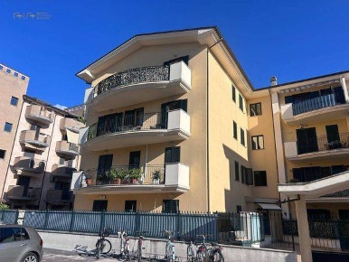 Foto Appartamento a San Benedetto del Tronto di 110 m² con 5 locali