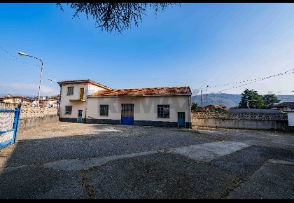 Foto Laboratorio in via guglielmo moroni 3, Carobbio degli Angeli Carobbio