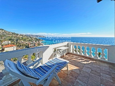 Foto Appartamento in Via Dei Colli, Bordighera Centro Storico, Sant'Ampelio