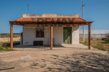 Foto Villa unifamiliare in Contrada carratois Snc, di 87 m² con 6 locali