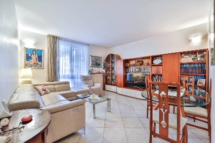 Foto Appartamento in Via Vismara 55, Agrate Brianza Centro di 99 m²