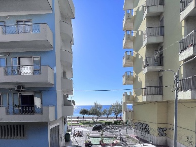 Foto Appartamento in Via Napoli 29, Catanzaro Catanzaro Lido di 95 m²