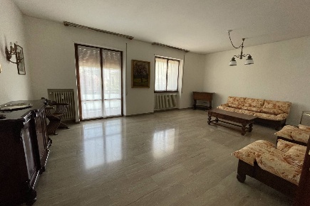 Foto Appartamento in Viale Della Vittoria, Pesaro Centro Mare di 202 m²