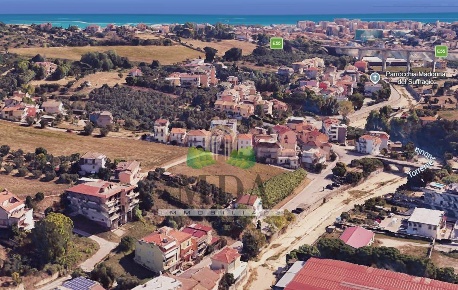 Foto Case semi ndipendenti in via Montagna dei Fiori, di 920 m² in vendita