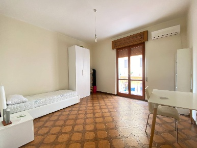 Foto Stanza in via Sebenico 21, Catanzaro Catanzaro Lido di 110 m²