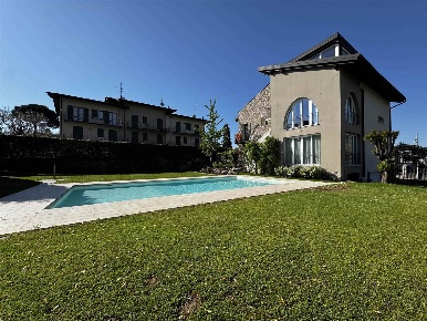 Foto Appartamento in VIA PERGOLA, Moniga del Garda di 100 m² con 3 locali