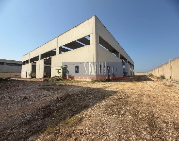 Foto Capannone industriale a Modugno di 1900 m² in vendita