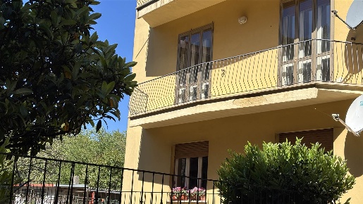 Foto Appartamento in via Dante Alighieri, Montefiascone Centro di 90 m²