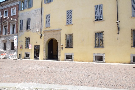Foto Ufficio in piazza S.Antonino 1, Piacenza Centro Storico di 40 m²